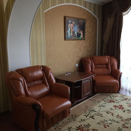 Hotel Oktan Kryve Ozero المظهر الخارجي الصورة