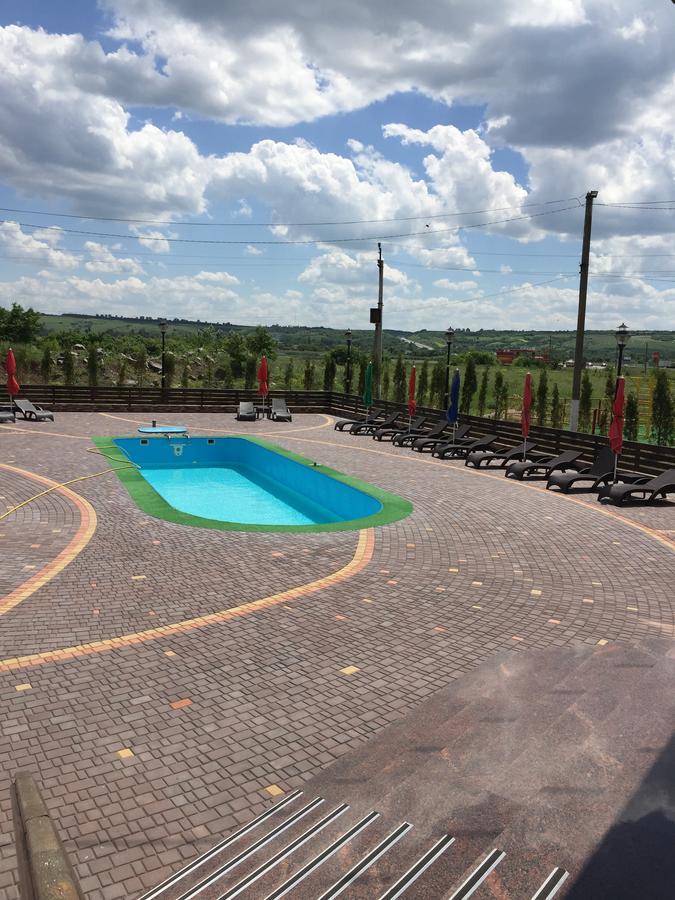 Hotel Oktan Kryve Ozero المظهر الخارجي الصورة