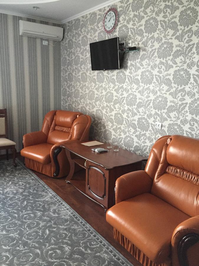 Hotel Oktan Kryve Ozero المظهر الخارجي الصورة